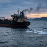 Guerre en Ukraine : Drones Navals Frappent Pétrolier Fantôme Russe