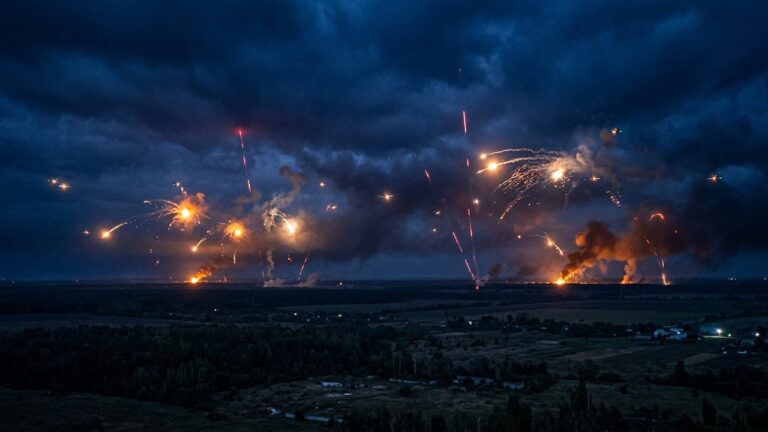 Guerre en Ukraine : Russie Abat 347 Drones en une Nuit Amid Tensions