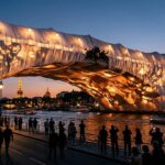 JR Transforme Le Pont Neuf En Caverne Géante À Paris