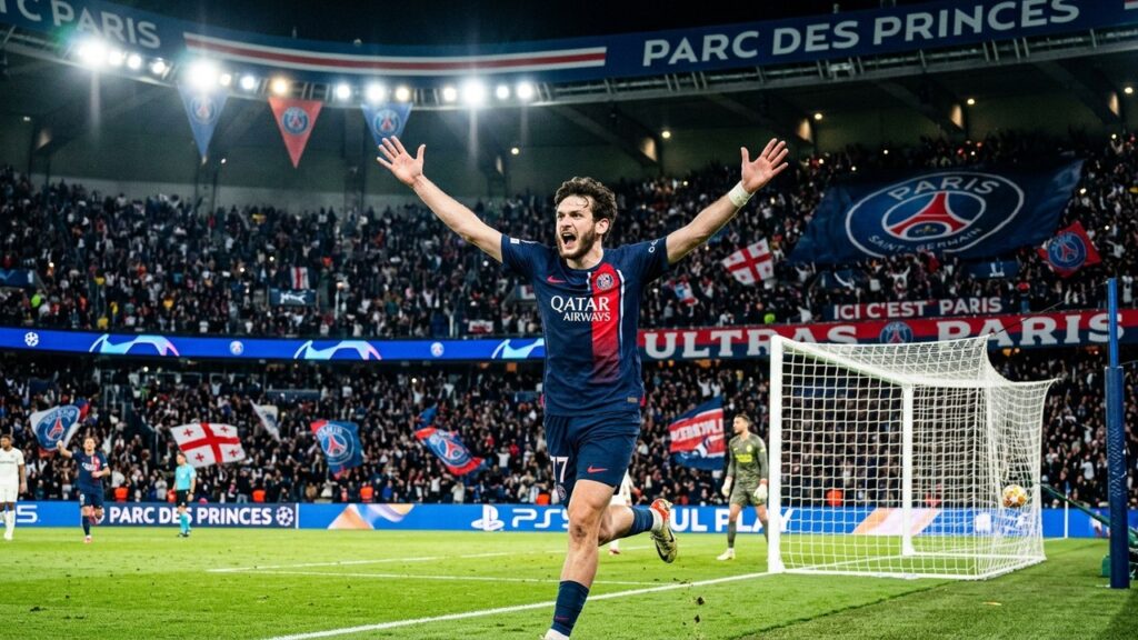 Khvicha Kvaratskhelia Brille : Le Géorgien Atteint les 10 Buts en Ligue des Champions