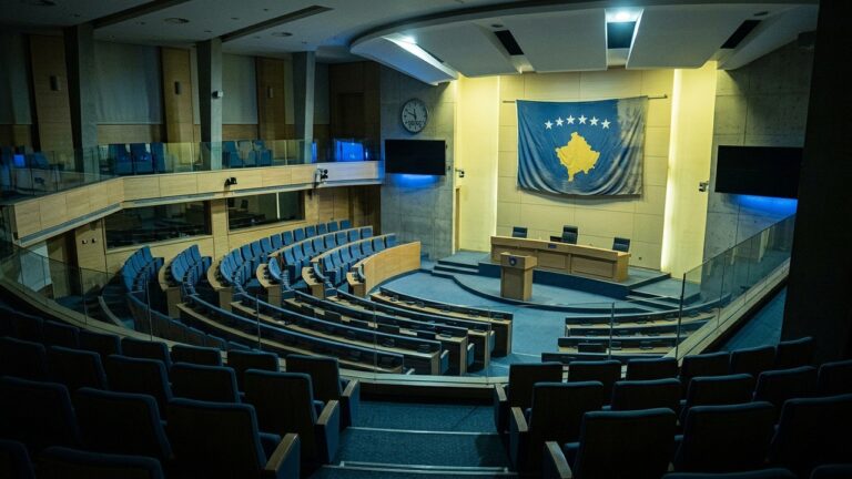Kosovo : Blocage Politique Persistant et Nouvelles Élections Imminentes