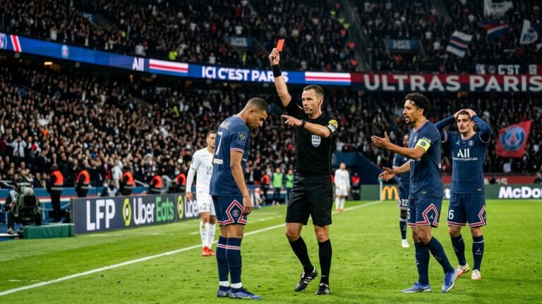 Ligue 1 : Suspensions de Lees-Melou et Ramos, Conséquences pour Paris FC et PSG