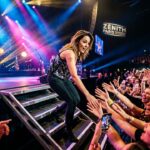 Lorie Met en Garde Ses Fans Après un Incident Lors d&rsquo;un Concert