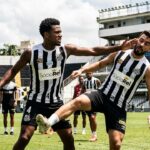 Neymar et le Fils de Robinho : L&rsquo;Incident qui Secoue Santos