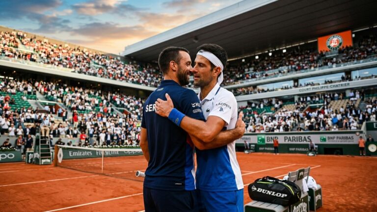 Novak Djokovic Engage Viktor Troicki Avant Roland-Garros