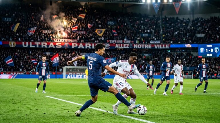 Paris FC-PSG : Les Compositions Probables du Derby Parisien