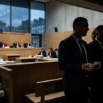 Procès des Voleurs dans la Loi à Paris : Trafic de CigGenerating the blog articlearettes Dévoilé