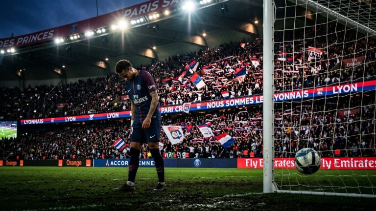 PSG-Lyon (1-2) : Paris Grille un Joker et Relance la Course