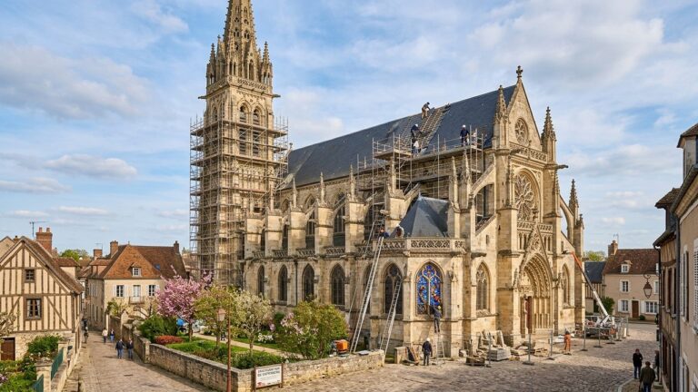Rénovation Église Notre-Dame Bonneval : Chantier Colossal du Patrimoine