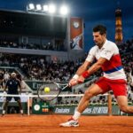 Roland-Garros 2026 : Djokovic Souffre Mais S&rsquo;Impose Face à Mpetshi Perricard