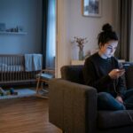 Smartphones et Baisse de la Natalité : Les Dégâts Inattendus