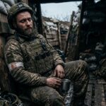Soldat Ukrainien Survécu Deux Semaines dans Tranchée Russe