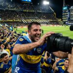 Supporter Argentin Vole Caméra en Plein Match pour Caméo Hilarant