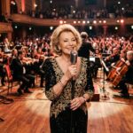 Sylvie Vartan : Confidences Touchantes au Palais des Congrès