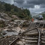 Trafic Ferroviaire Perturbé en Nouvelle-Aquitaine : Orages et Vols de Câbles
