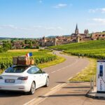 Vacances en Voiture Électrique : Meilleures Destinations depuis Paris