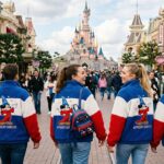 Veste Polaire Mickey : Le Phénomène Mode Qui Cartonne à Disneyland Paris