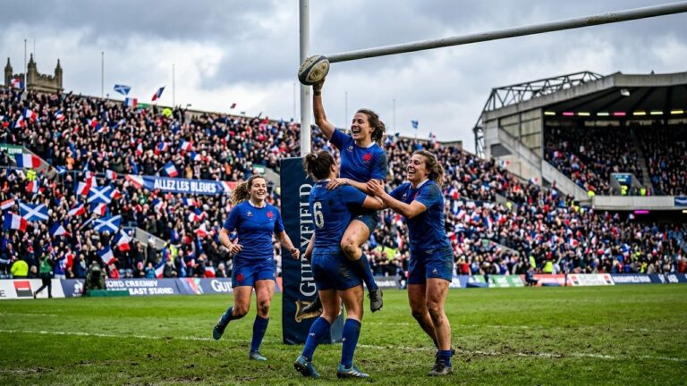 Victoire Éclatante des Bleues en Écosse : 69-28 et Finale Contre l&rsquo;Angleterre