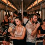 Chaleur Extrême en Île-de-France : Les Franciliens Étouffent Dans les Transports et au Quotidien