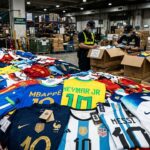 CWriting the detailed blog articleoupe du Monde 2026 : Saisie Massive de Maillots Contrefaits à Hong Kong