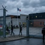 Durée de Rétention des Étrangers Dangereux : Vers 210 Jours au Parlement