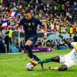France-Sénégal : Pénalty pour Mbappé après le contact avec Mané ?
