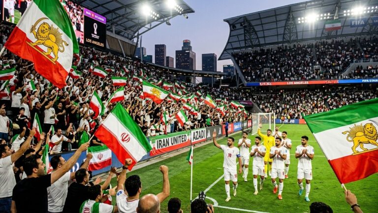 Iran Coupe du Monde 2026 : Messages Politiques et Passion au Stade