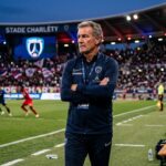 Paris FC : Le Flou Persiste sur l&rsquo;Avenir d&rsquo;Antoine Kombouaré
