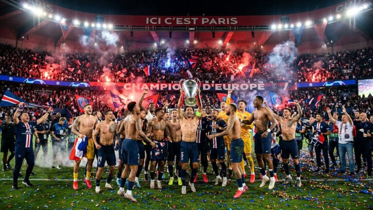 PSG Champion d&rsquo;Europe 2026 : Scènes d&rsquo;Hystérie Torse Nu au Parc