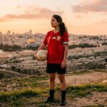 Rand Halawani : Footballeuse Palestinienne Libérée mais sous Contrôle