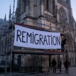 Remigration : Banderole Provocatrice Sur La Basilique De Saint-Denis