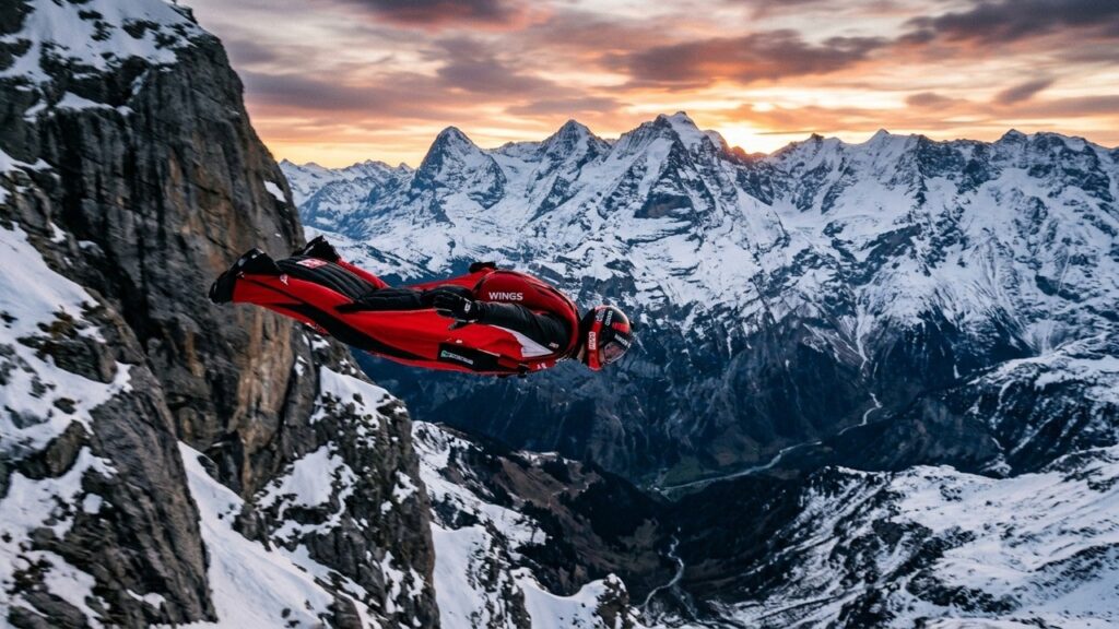 Tragédie en Wingsuit dans les Alpes : Un Accident Mortel Inquiétant