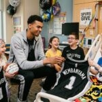 Victor Wembanyama : Un Geste Touchant Après la Défaite en Finale NBA