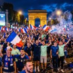 Vague Bleue 2026 : Ferveur Massive pour les Bleus Malgré le Décalage