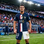 Warren Zaïre-Emery : Le Paradoxe d’un Cadre du PSG Relégué sur le Banc des Bleus