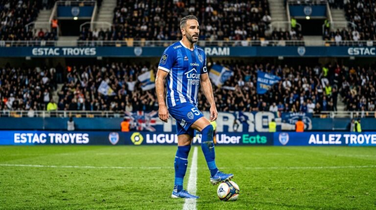 Adrien Monfray À 35 Ans Découvre La Ligue 1 Avec Troyes